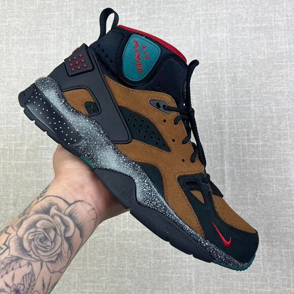 2019 Nike Air Mowabb “Olivia Kim” 11.5M - Picture 1 of 5